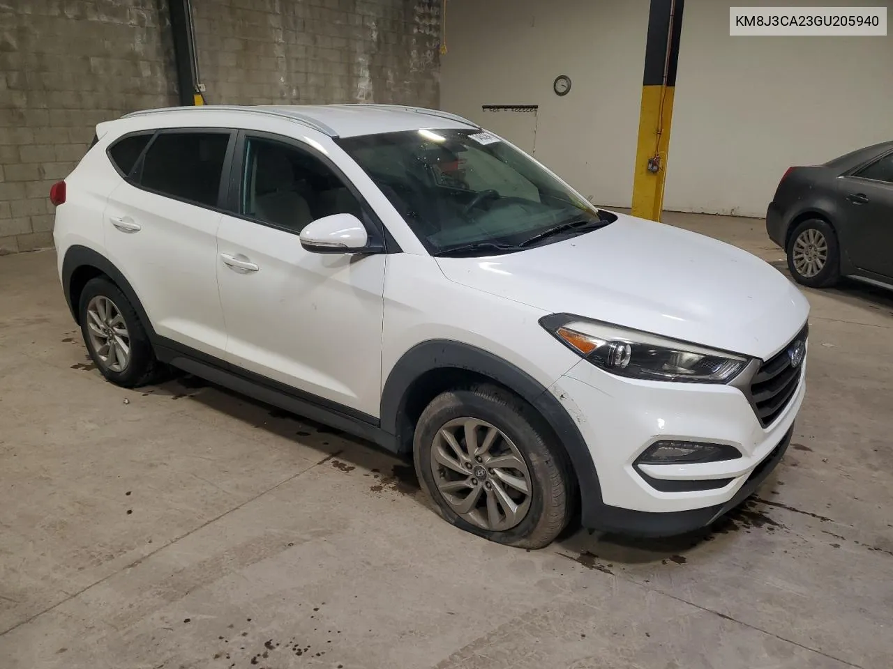 2016 Hyundai Tucson Limited VIN: KM8J3CA23GU205940 Lot: 76450394