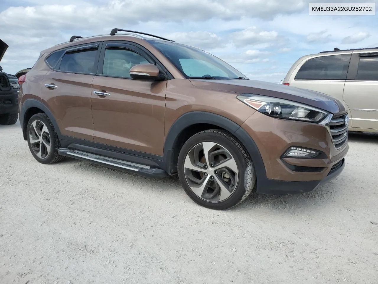 KM8J33A22GU252702 2016 Hyundai Tucson Limited