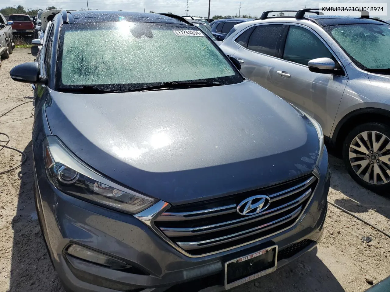 KM8J33A21GU048974 2016 Hyundai Tucson Limited