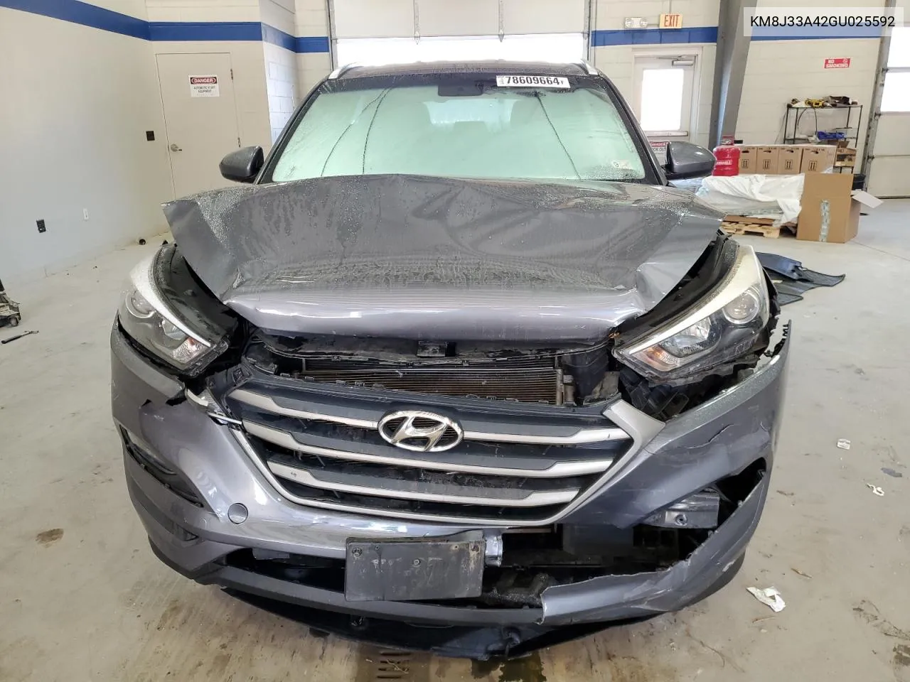 2016 Hyundai Tucson Limited VIN: KM8J33A42GU025592 Lot: 78609664