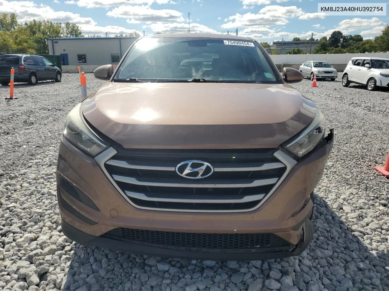 2017 Hyundai Tucson Se VIN: KM8J23A40HU392754 Lot: 75490454