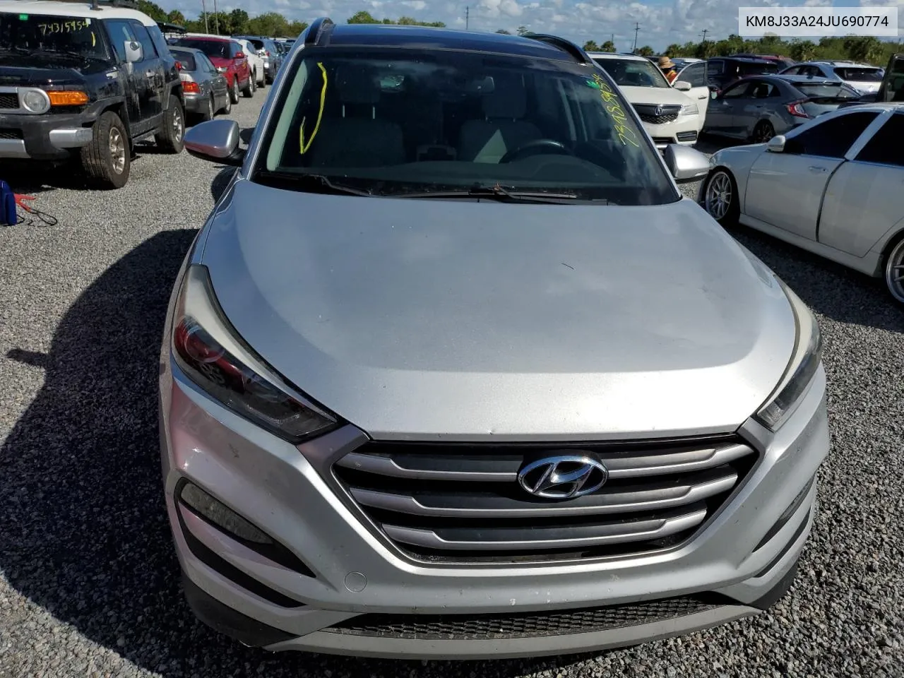 2018 Hyundai Tucson Value VIN: KM8J33A24JU690774 Lot: 73988984