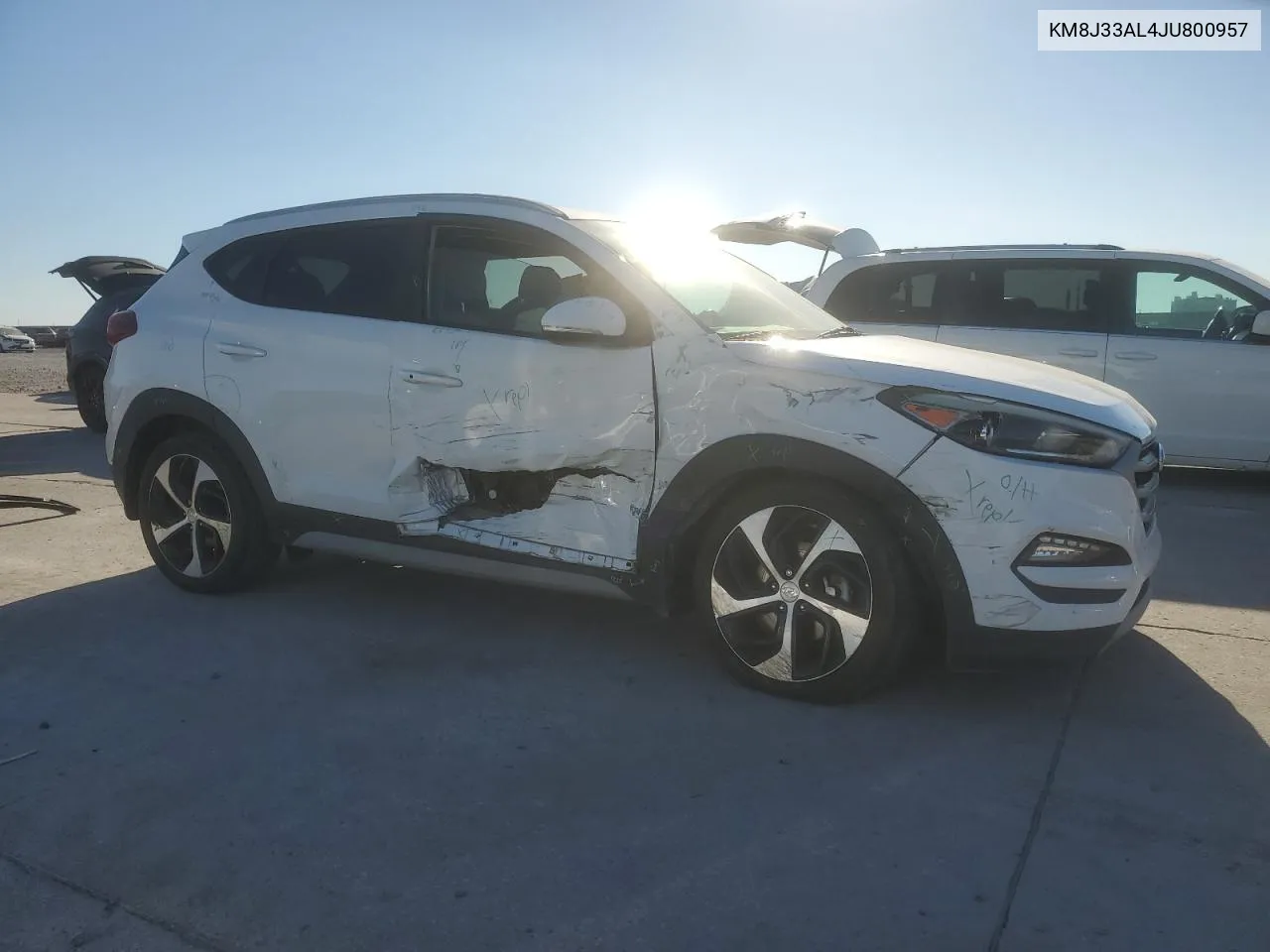 2018 Hyundai Tucson Sport VIN: KM8J33AL4JU800957 Lot: 75420424