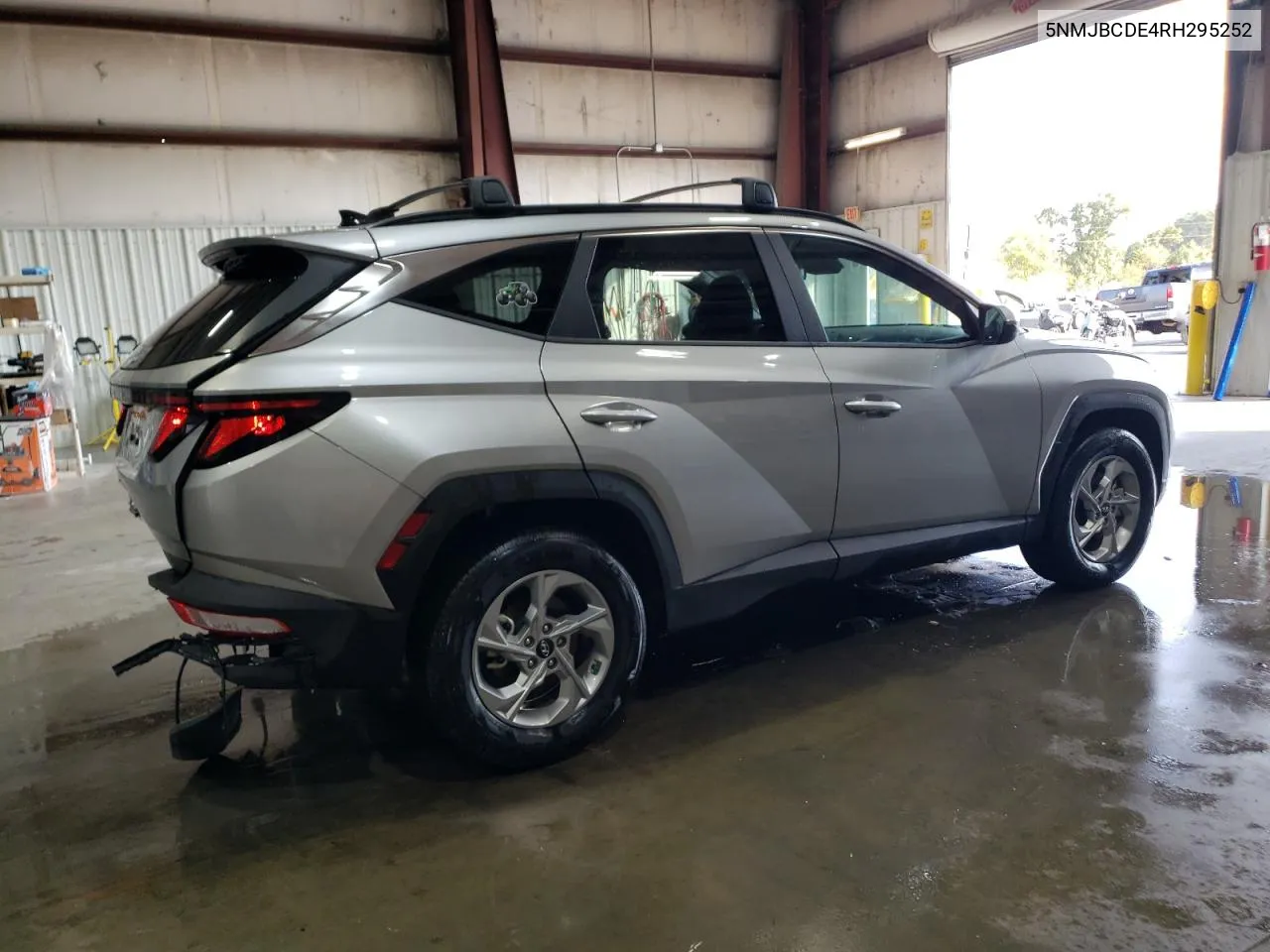 2024 Hyundai Tucson Sel VIN: 5NMJBCDE4RH295252 Lot: 75043024