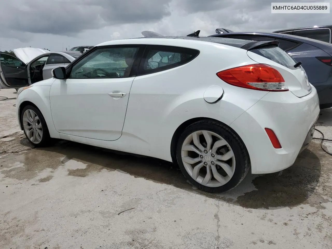 KMHTC6AD4CU055889 2012 Hyundai Veloster