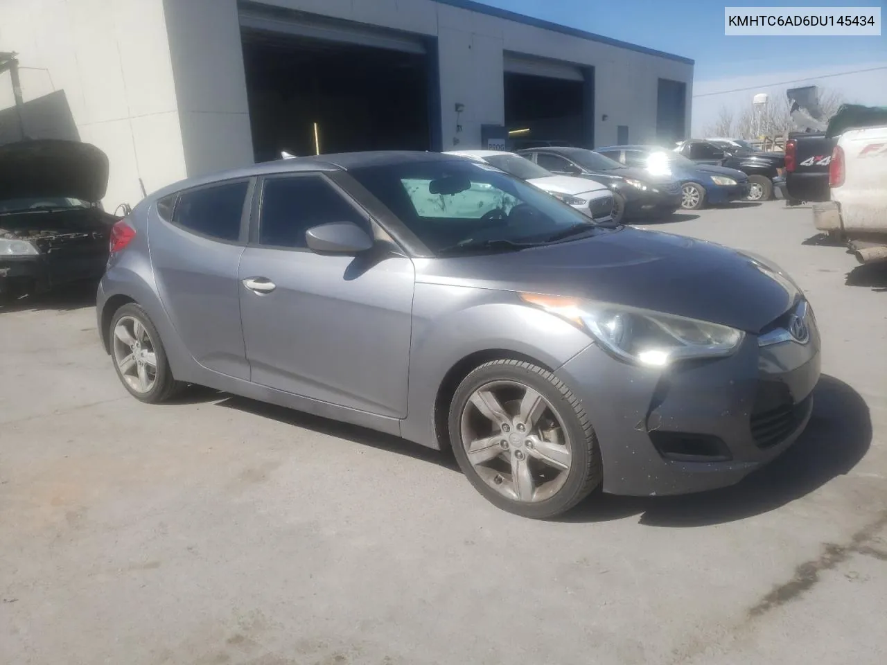 2013 Hyundai Veloster VIN: KMHTC6AD6DU145434 Lot: 43052704