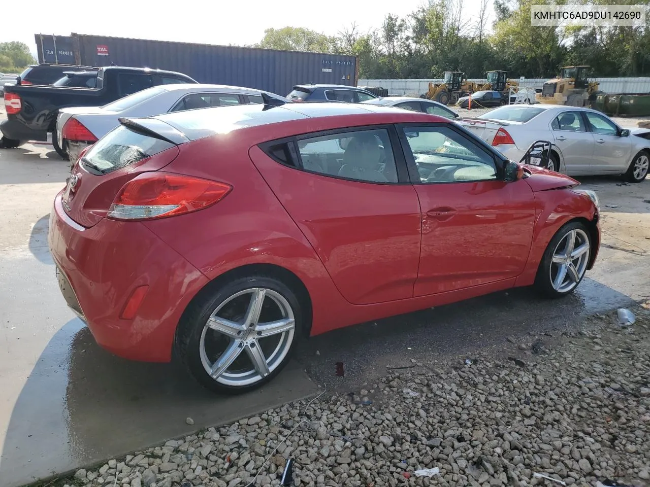 2013 Hyundai Veloster VIN: KMHTC6AD9DU142690 Lot: 69155444