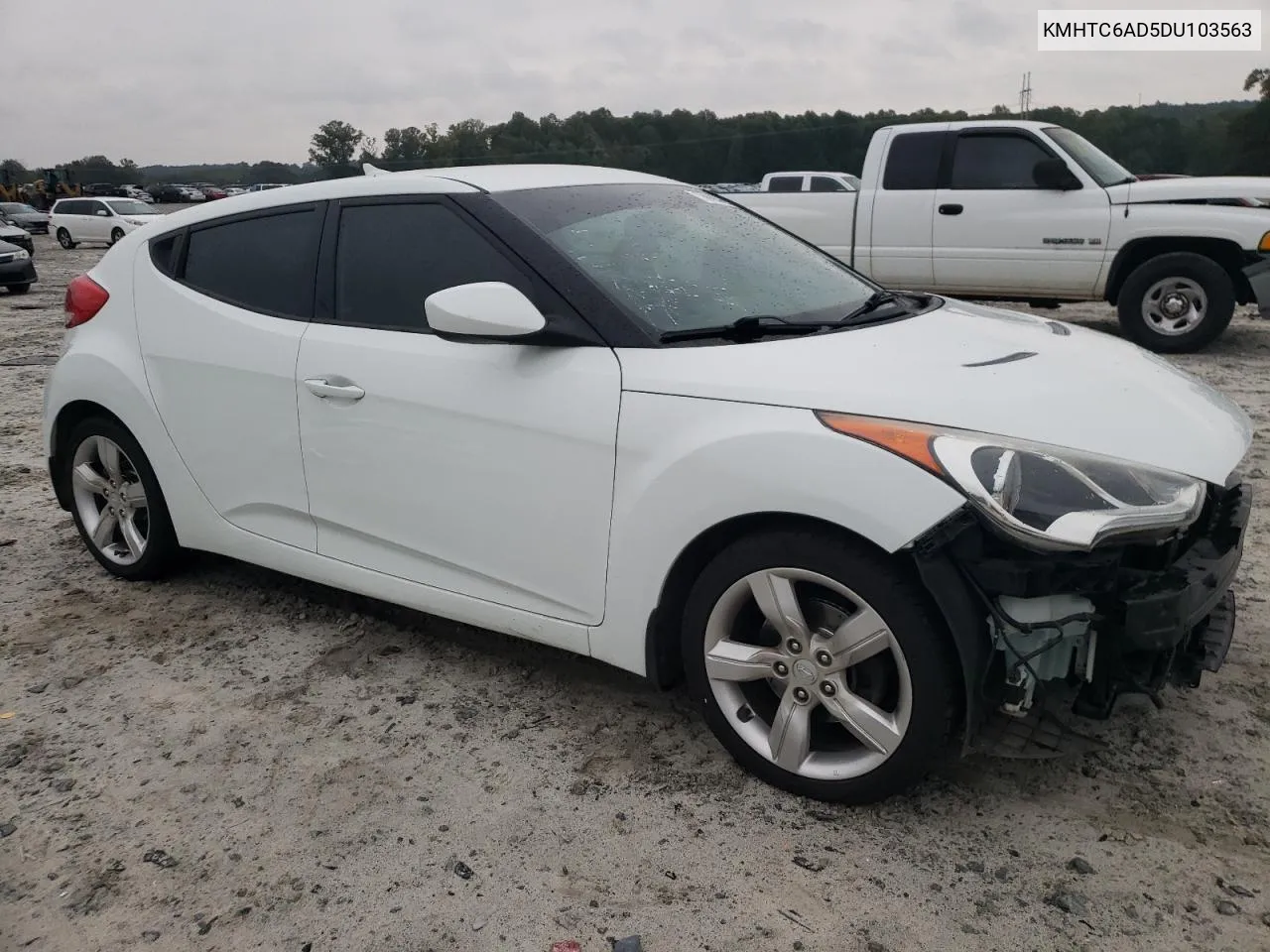 2013 Hyundai Veloster VIN: KMHTC6AD5DU103563 Lot: 70895864