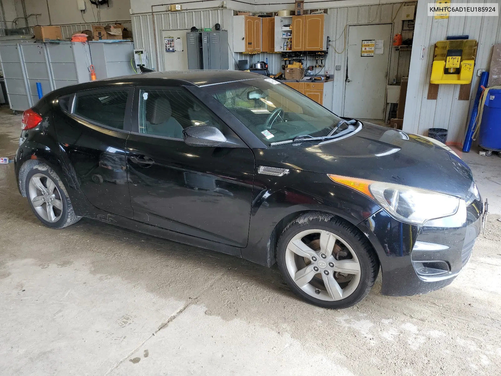 2014 Hyundai Veloster VIN: KMHTC6AD1EU185924 Lot: 67472874