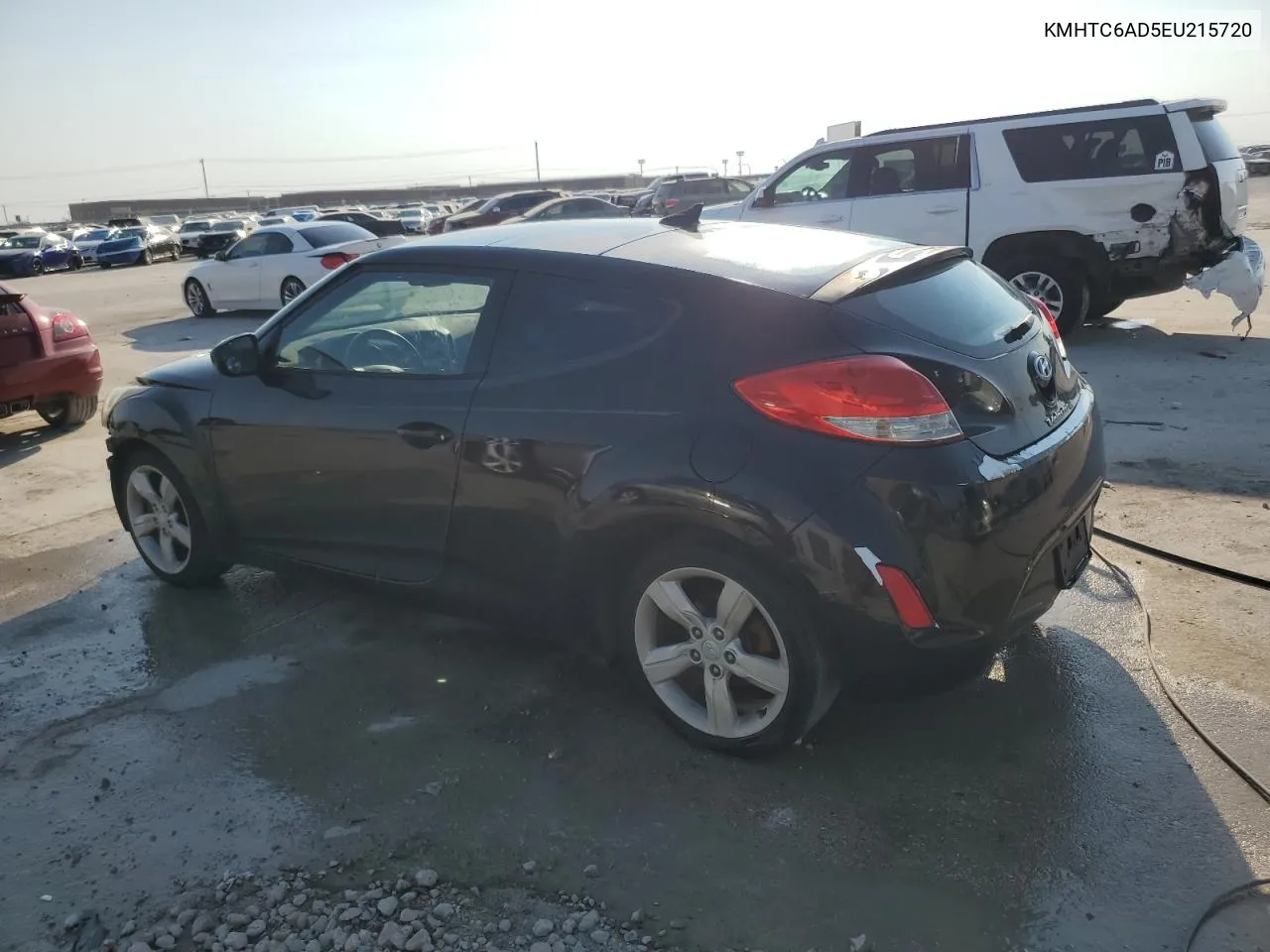 2014 Hyundai Veloster VIN: KMHTC6AD5EU215720 Lot: 74894404