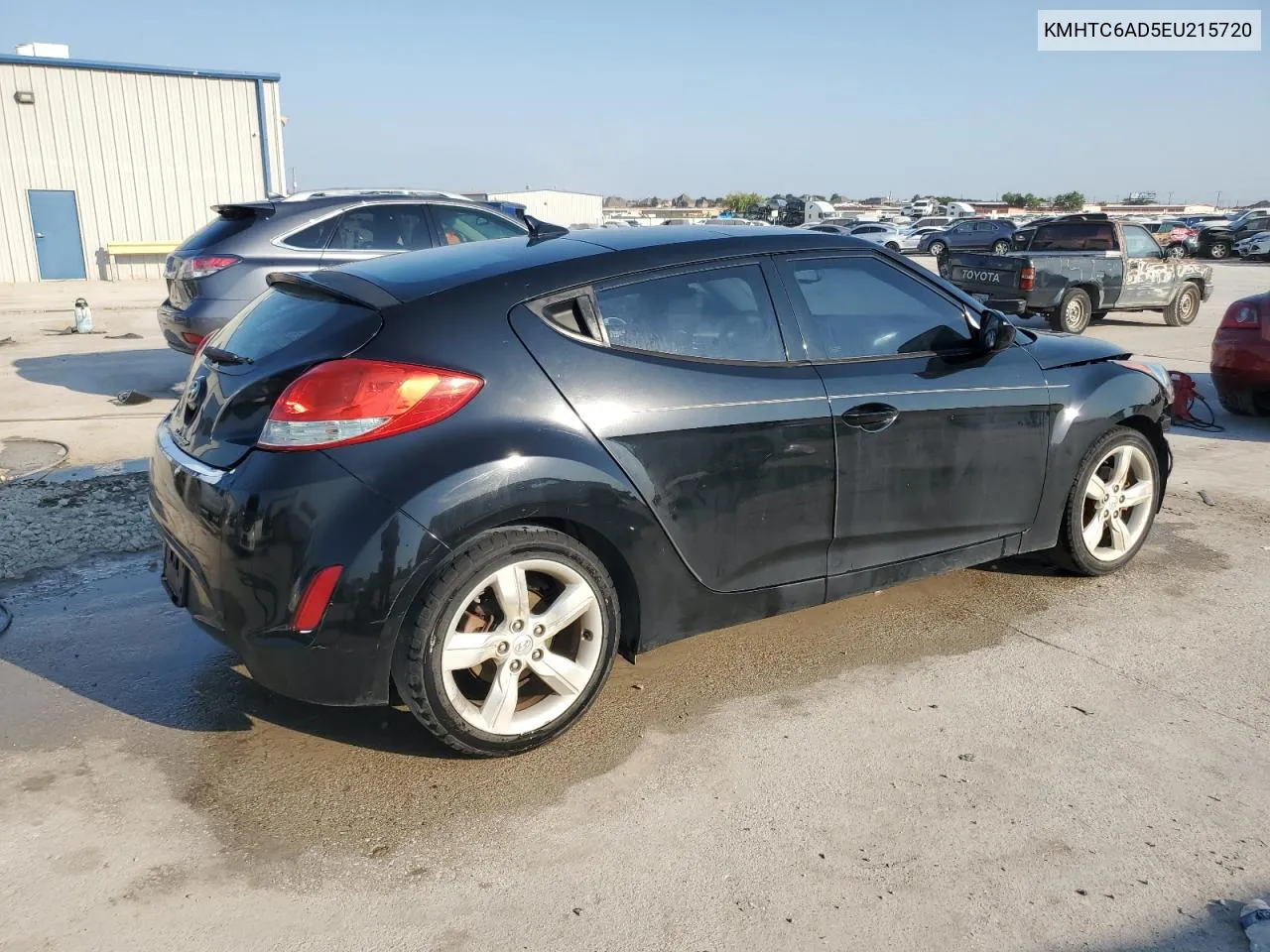 2014 Hyundai Veloster VIN: KMHTC6AD5EU215720 Lot: 74894404