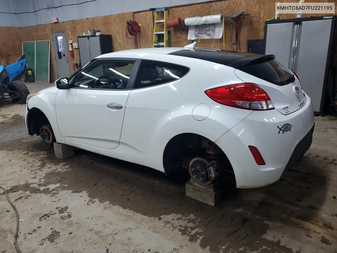 2015 Hyundai Veloster VIN: KMHTC6AD7FU221195 Lot: 79975514