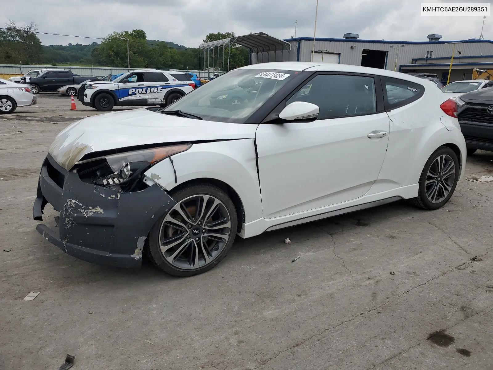 KMHTC6AE2GU289351 2016 Hyundai Veloster Turbo