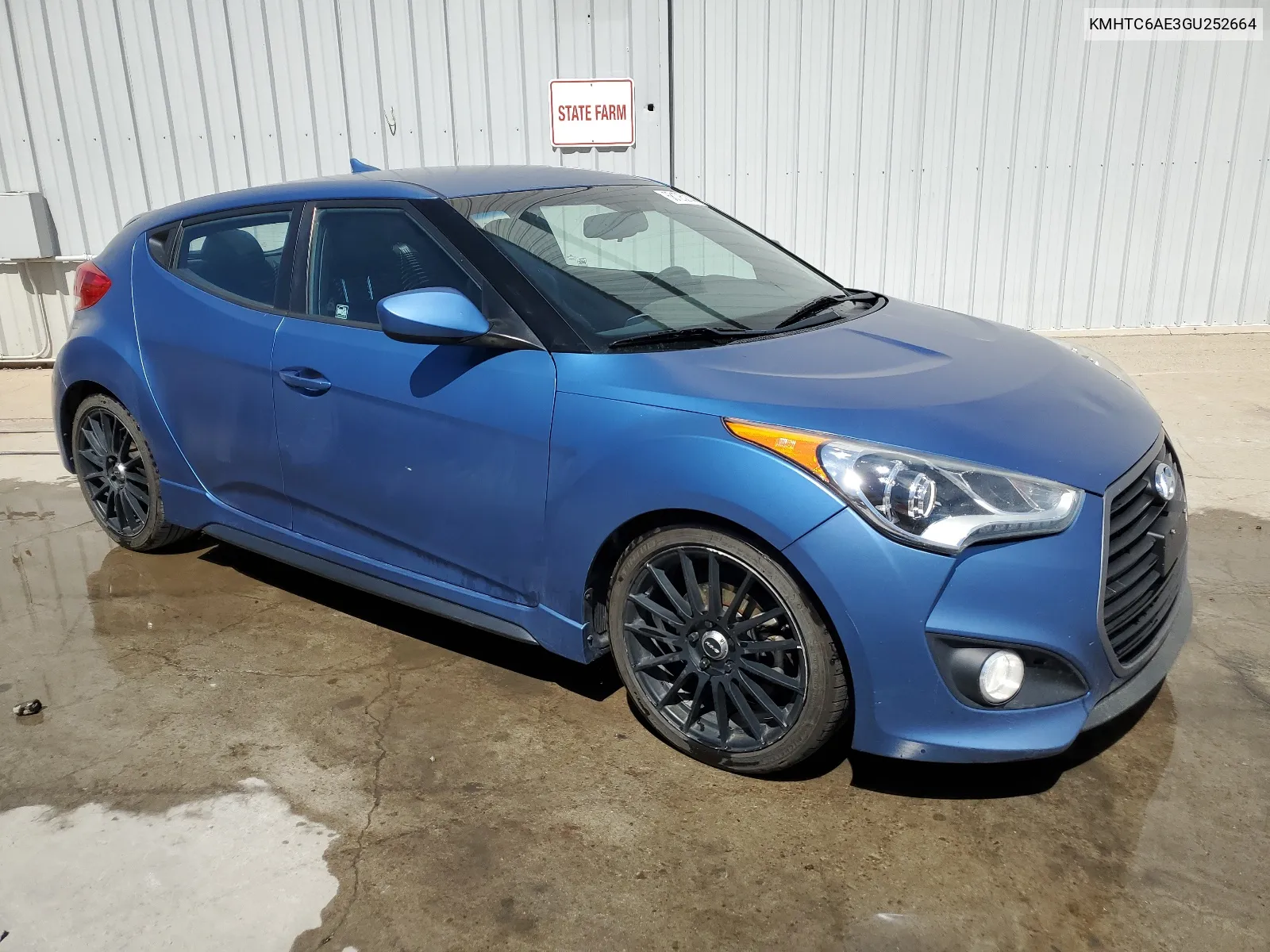 KMHTC6AE3GU252664 2016 Hyundai Veloster Turbo