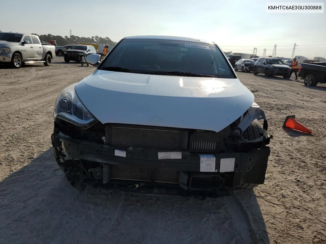 KMHTC6AE3GU300888 2016 Hyundai Veloster Turbo