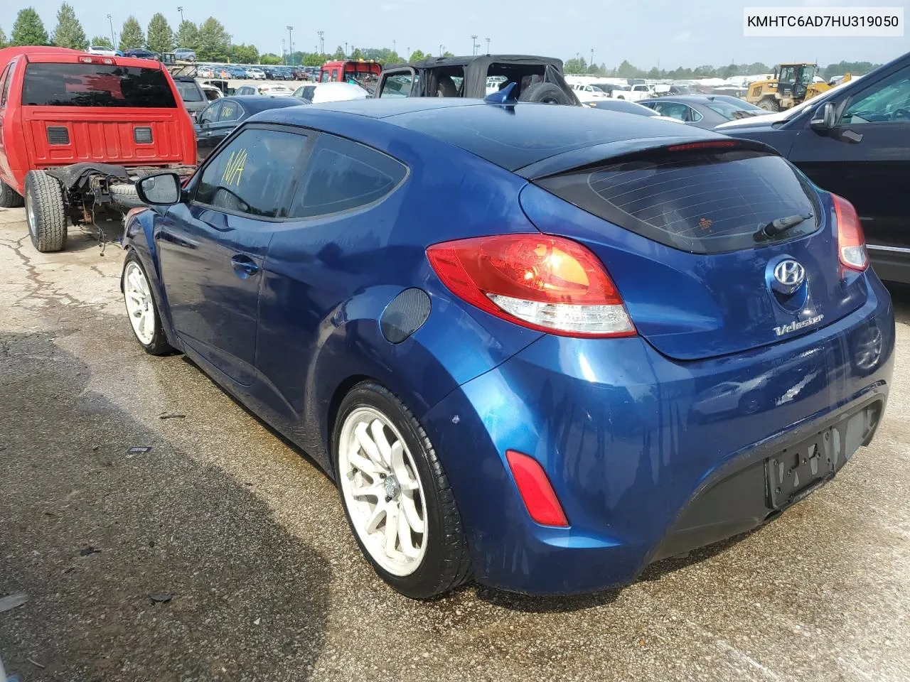 2017 Hyundai Veloster VIN: KMHTC6AD7HU319050 Lot: 55945284