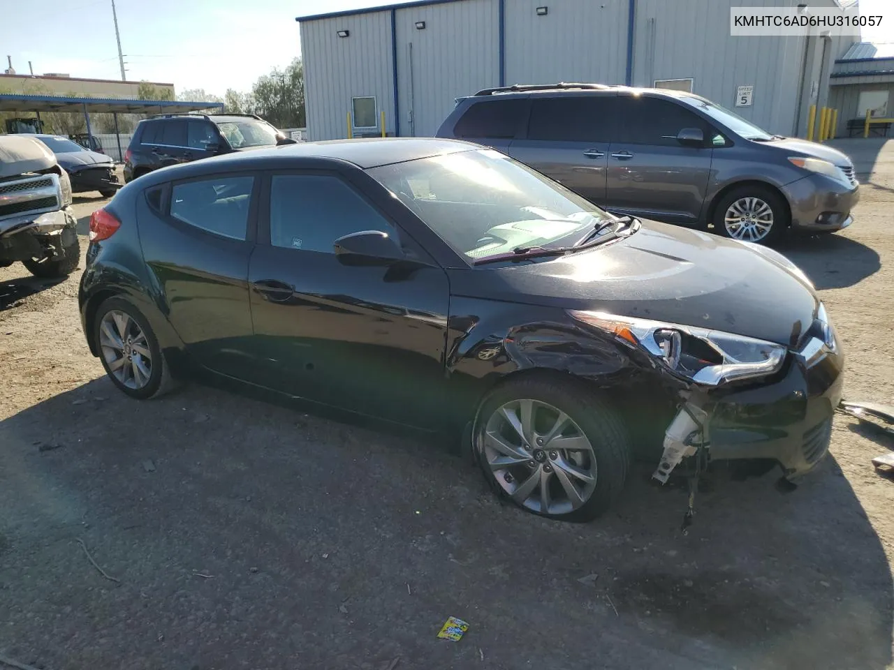 2017 Hyundai Veloster VIN: KMHTC6AD6HU316057 Lot: 70424574