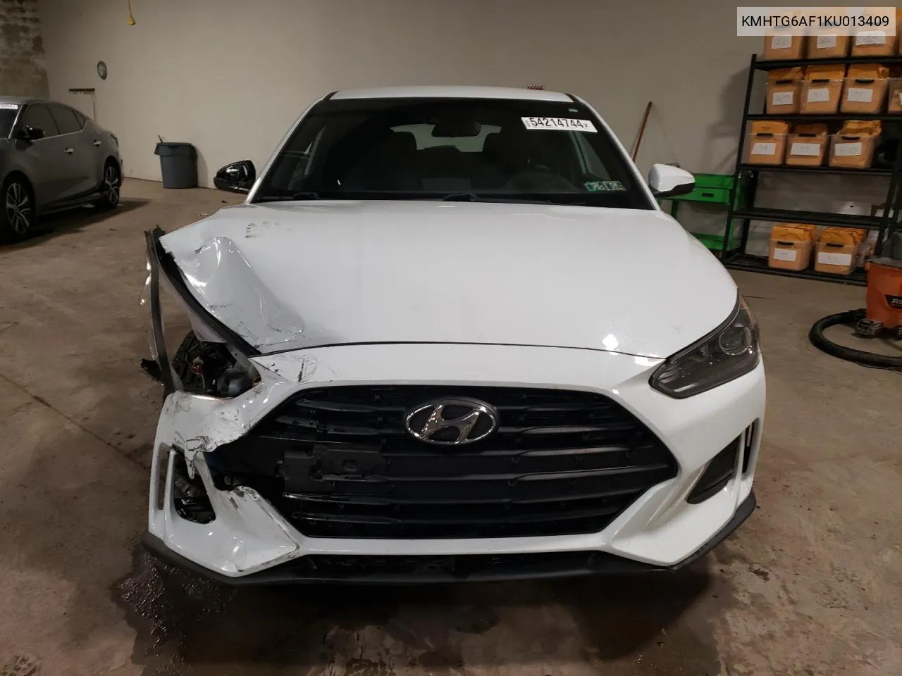 KMHTG6AF1KU013409 2019 Hyundai Veloster Base