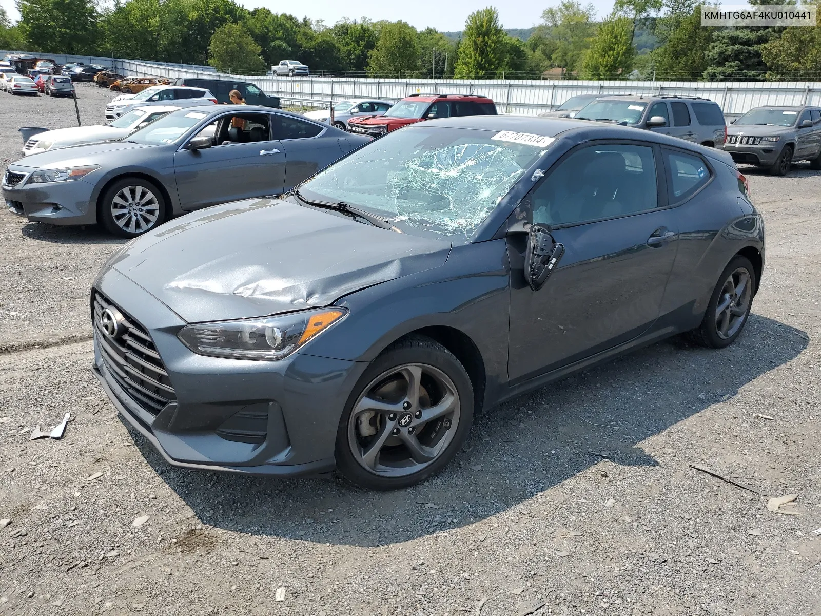 KMHTG6AF4KU010441 2019 Hyundai Veloster Base