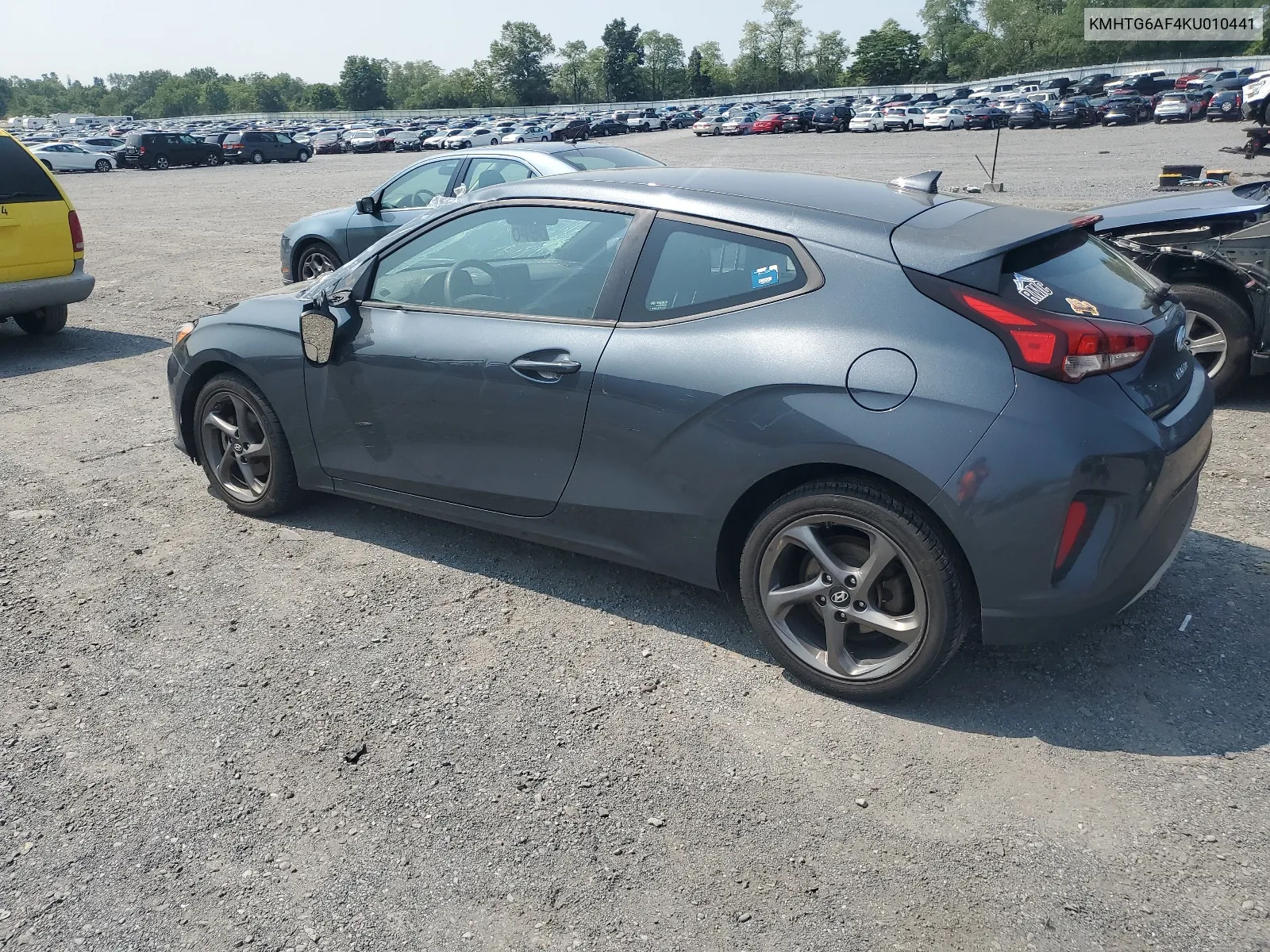 KMHTG6AF4KU010441 2019 Hyundai Veloster Base