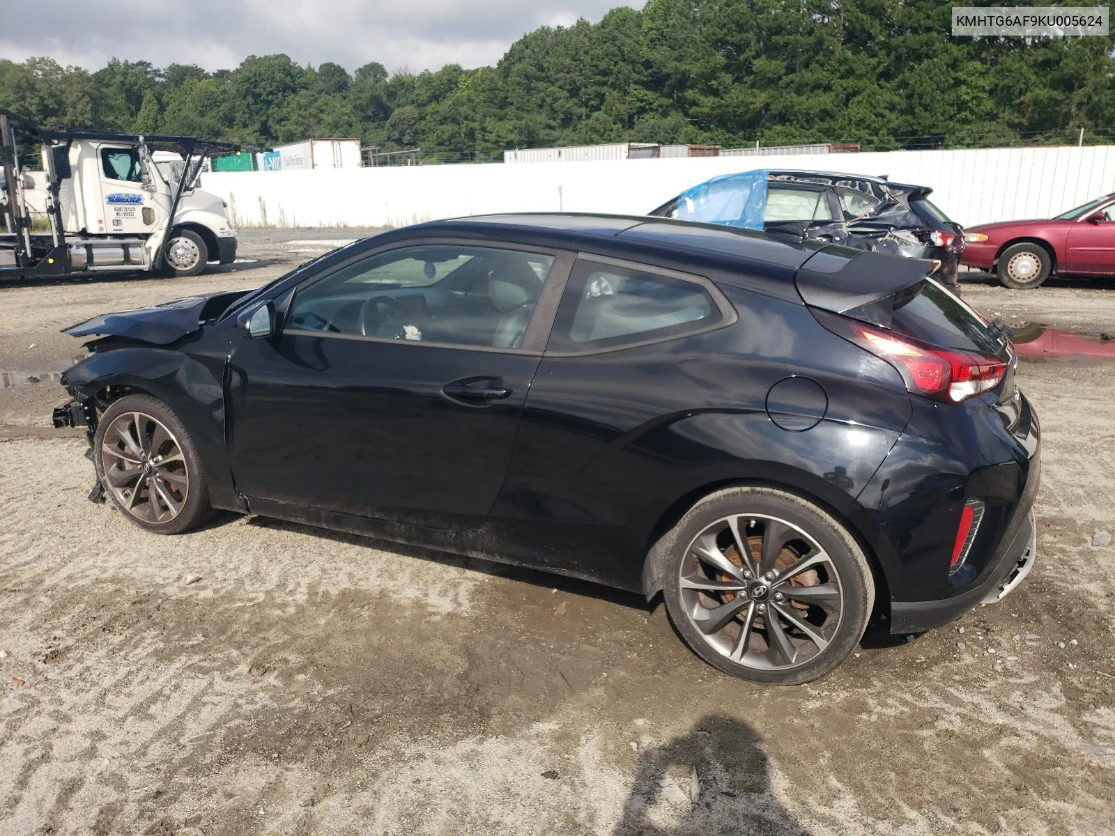 2019 Hyundai Veloster Base VIN: KMHTG6AF9KU005624 Lot: 67913414