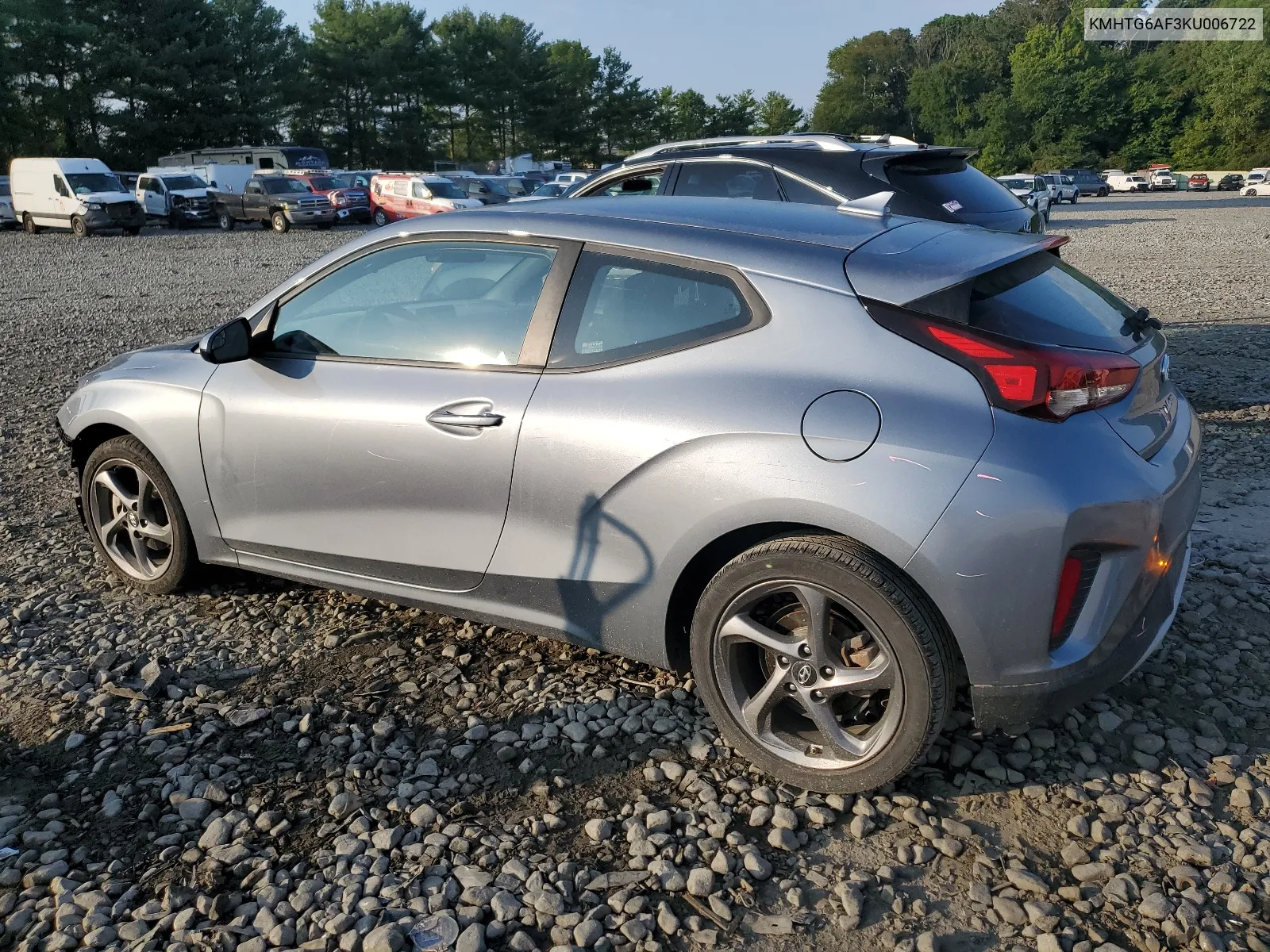 KMHTG6AF3KU006722 2019 Hyundai Veloster Base