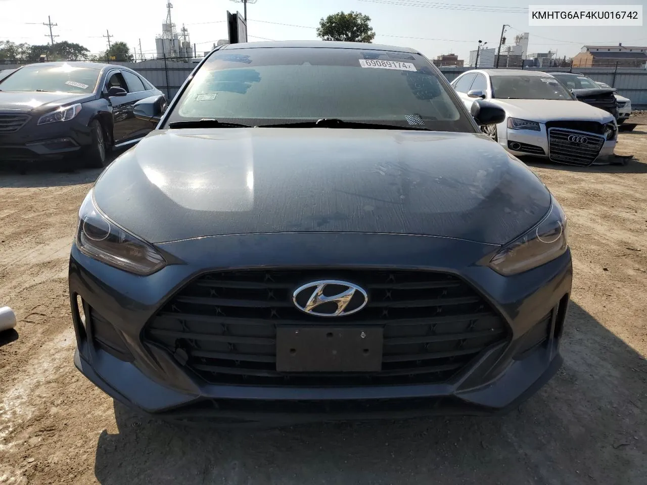 2019 Hyundai Veloster Base VIN: KMHTG6AF4KU016742 Lot: 69089174