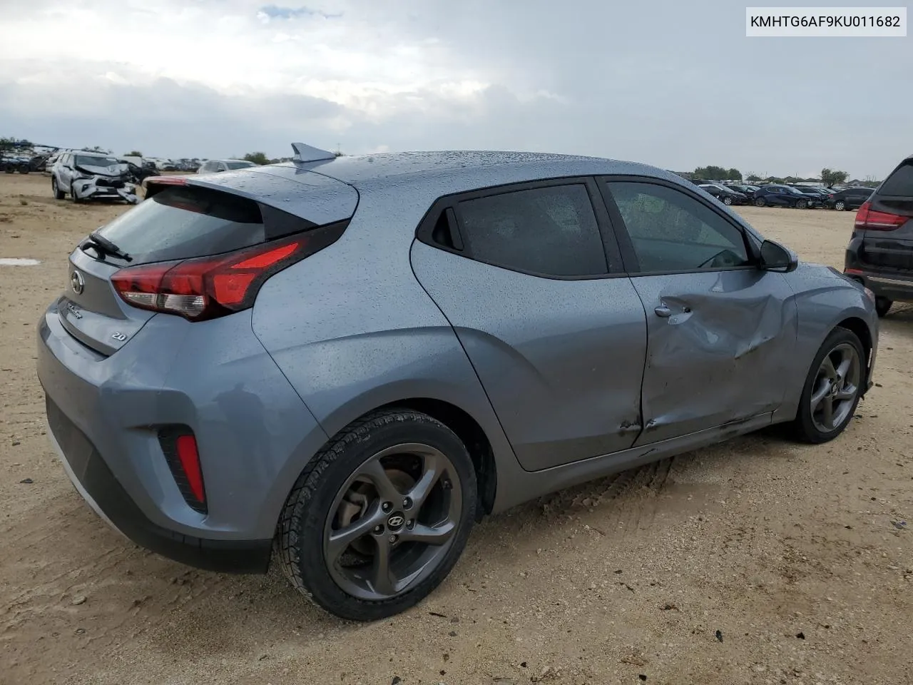 KMHTG6AF9KU011682 2019 Hyundai Veloster Base