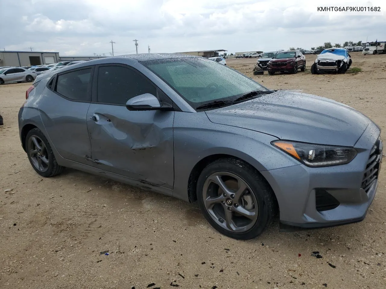 KMHTG6AF9KU011682 2019 Hyundai Veloster Base