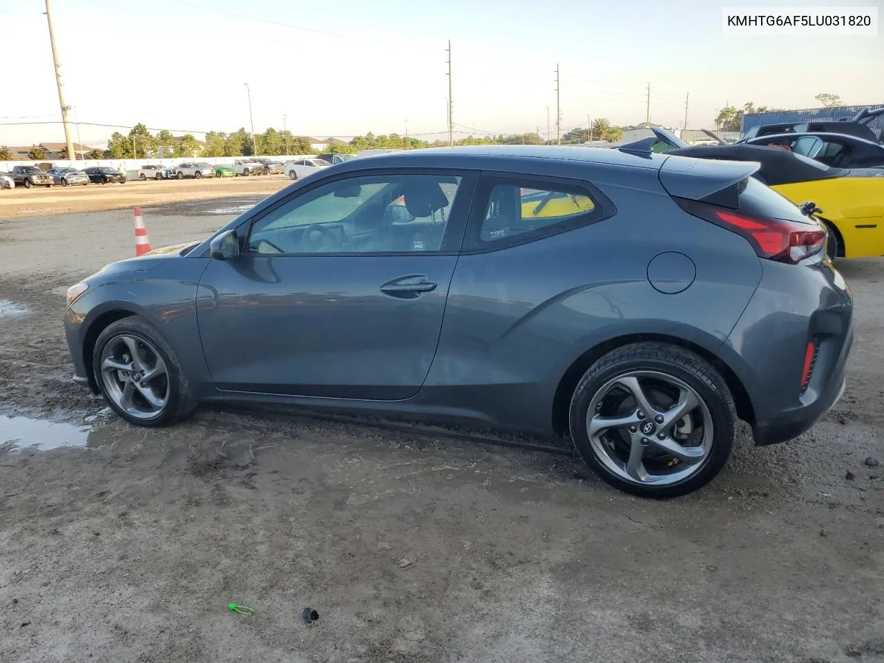 2020 Hyundai Veloster Base VIN: KMHTG6AF5LU031820 Lot: 71741494