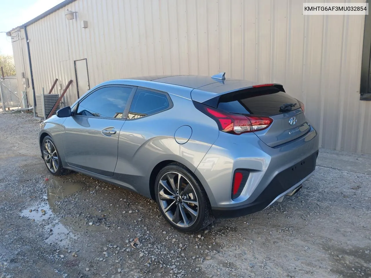 2021 Hyundai Veloster Base VIN: KMHTG6AF3MU032854 Lot: 80561634