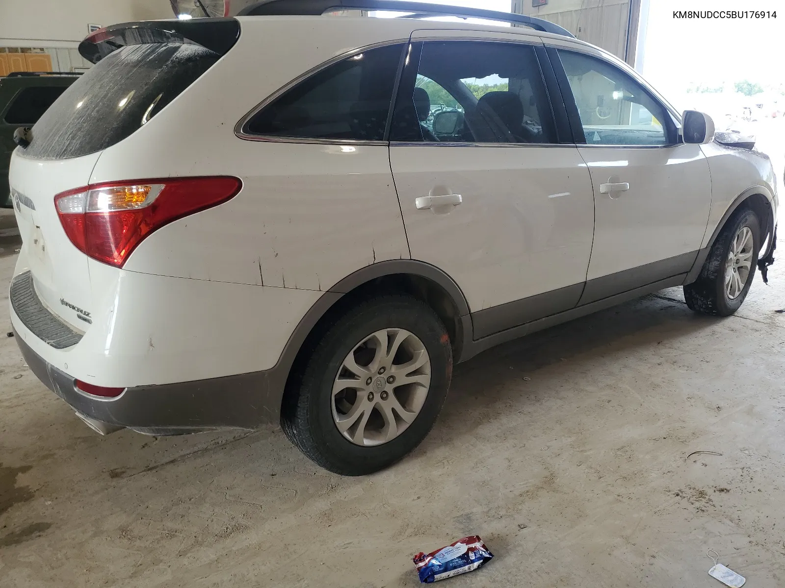 KM8NUDCC5BU176914 2011 Hyundai Veracruz Gls