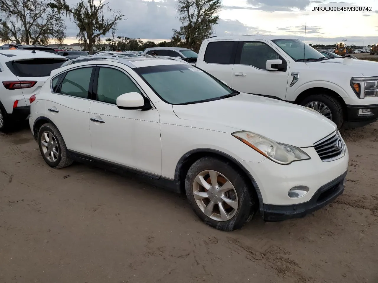 2008 Infiniti Ex35 Base VIN: JNKAJ09E48M300742 Lot: 73926254