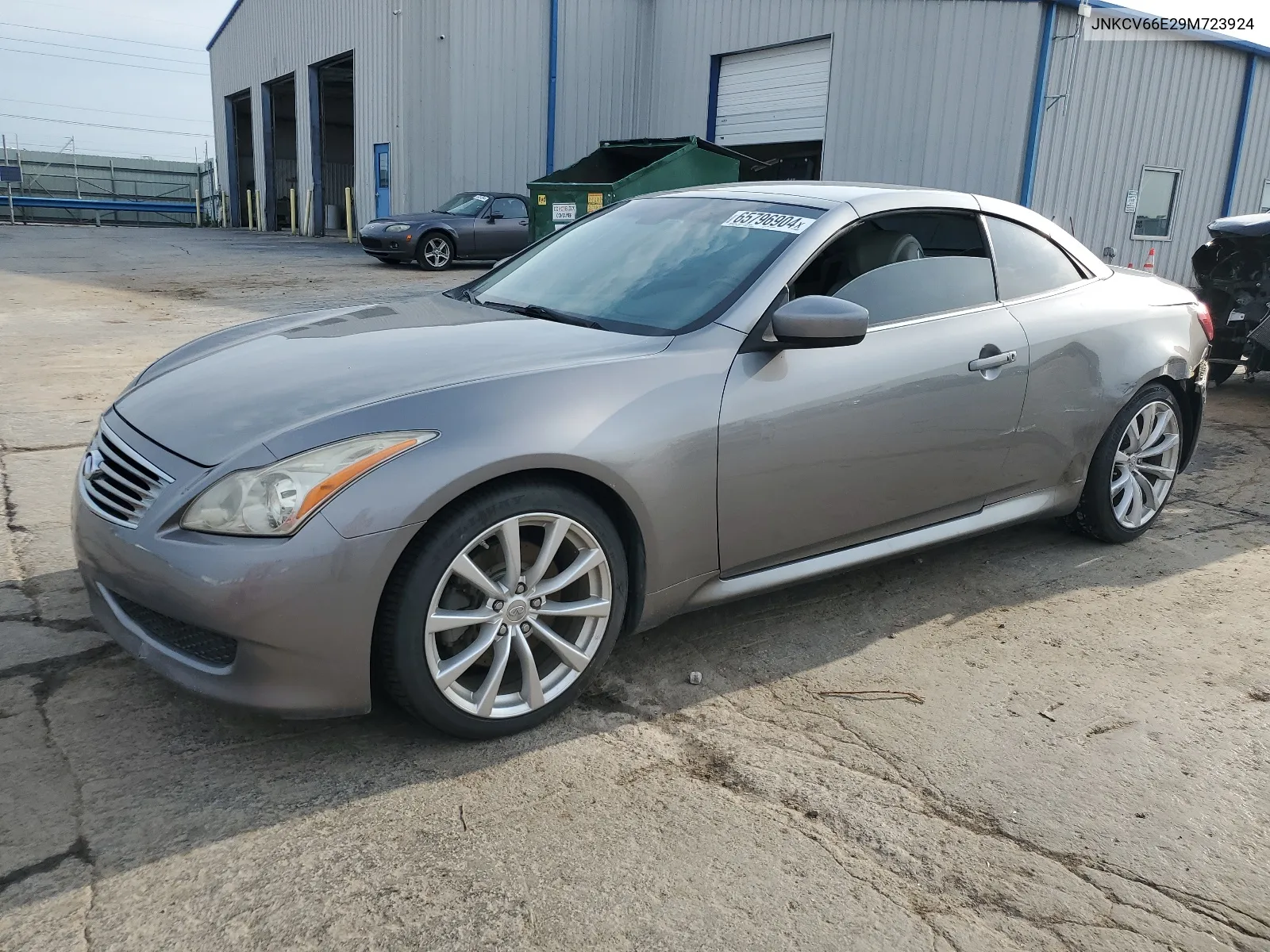 2009 Infiniti G37 Base VIN: JNKCV66E29M723924 Lot: 65796904