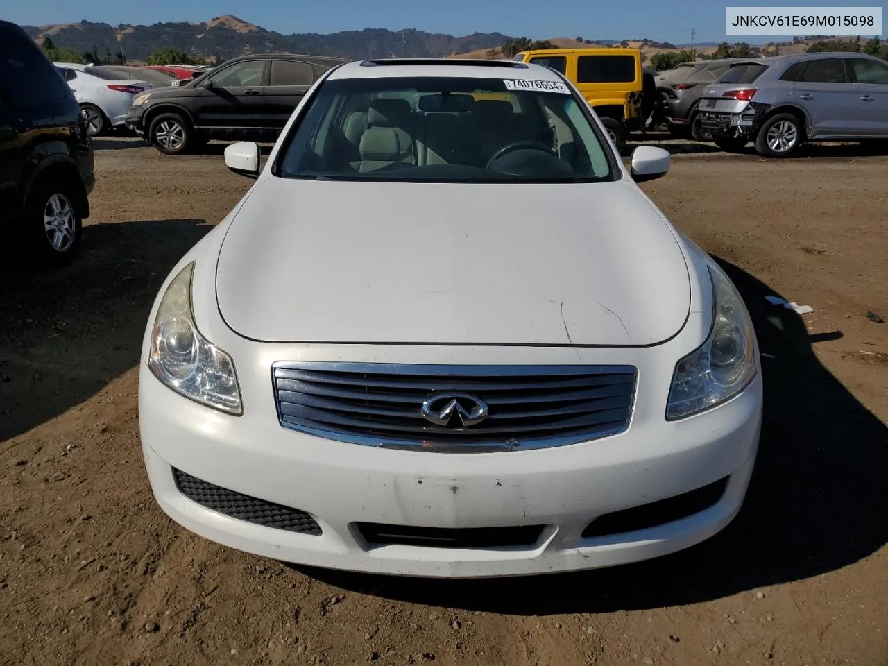 2009 Infiniti G37 Base VIN: JNKCV61E69M015098 Lot: 74076654