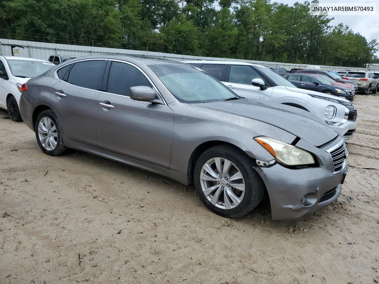 2011 Infiniti M56 X VIN: JN1AY1AR5BM570493 Lot: 67145364