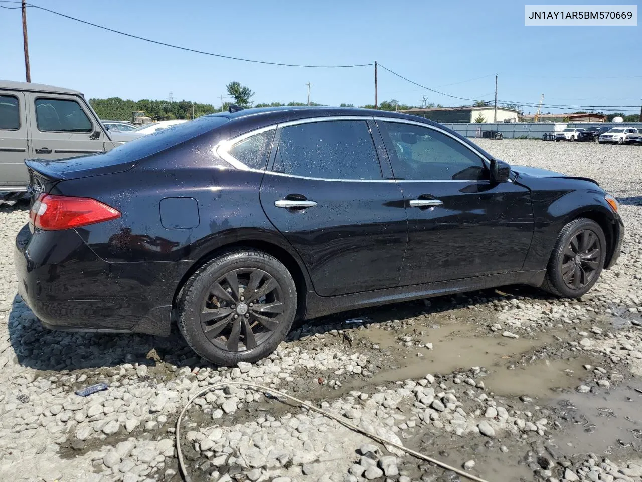 2011 Infiniti M56 X VIN: JN1AY1AR5BM570669 Lot: 69644784