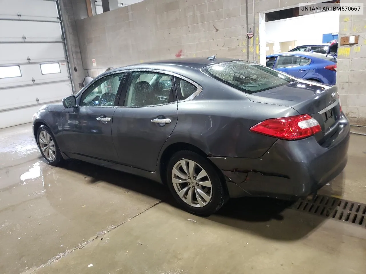 2011 Infiniti M56 X VIN: JN1AY1AR1BM570667 Lot: 74661744