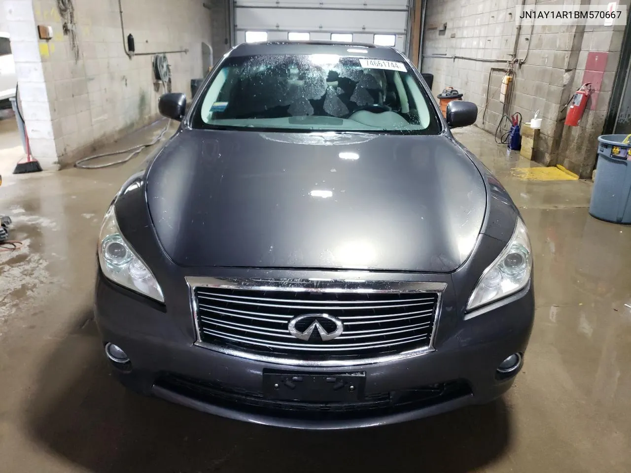 2011 Infiniti M56 X VIN: JN1AY1AR1BM570667 Lot: 74661744