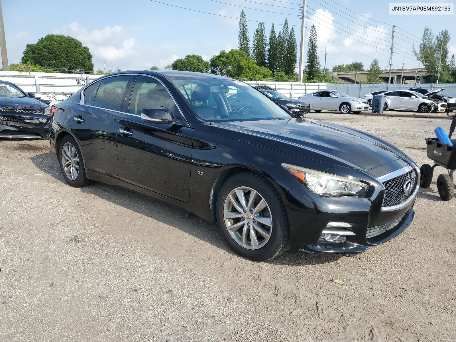 JN1BV7AP0EM692133 2014 Infiniti Q50 Base