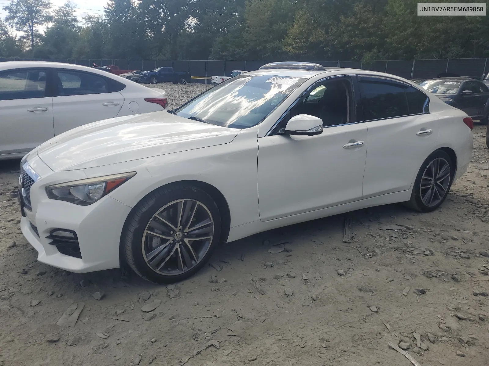 2014 Infiniti Q50 Base VIN: JN1BV7AR5EM689858 Lot: 68438974