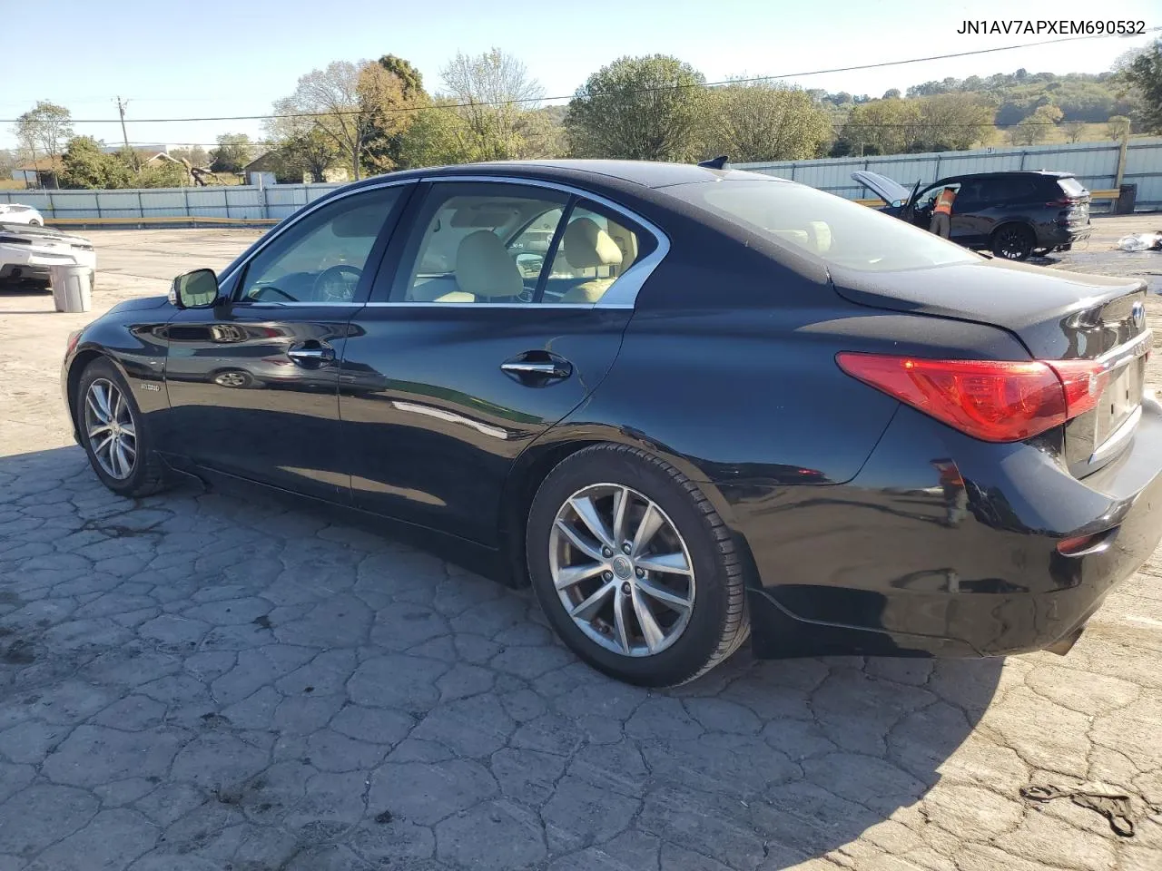 2014 Infiniti Q50 Hybrid Premium VIN: JN1AV7APXEM690532 Lot: 75082234