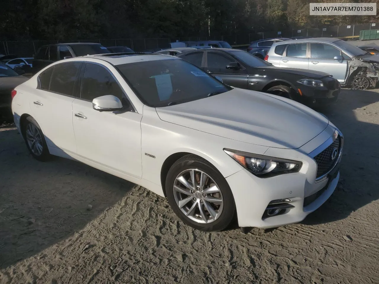 2014 Infiniti Q50 Hybrid Premium VIN: JN1AV7AR7EM701388 Lot: 76801054