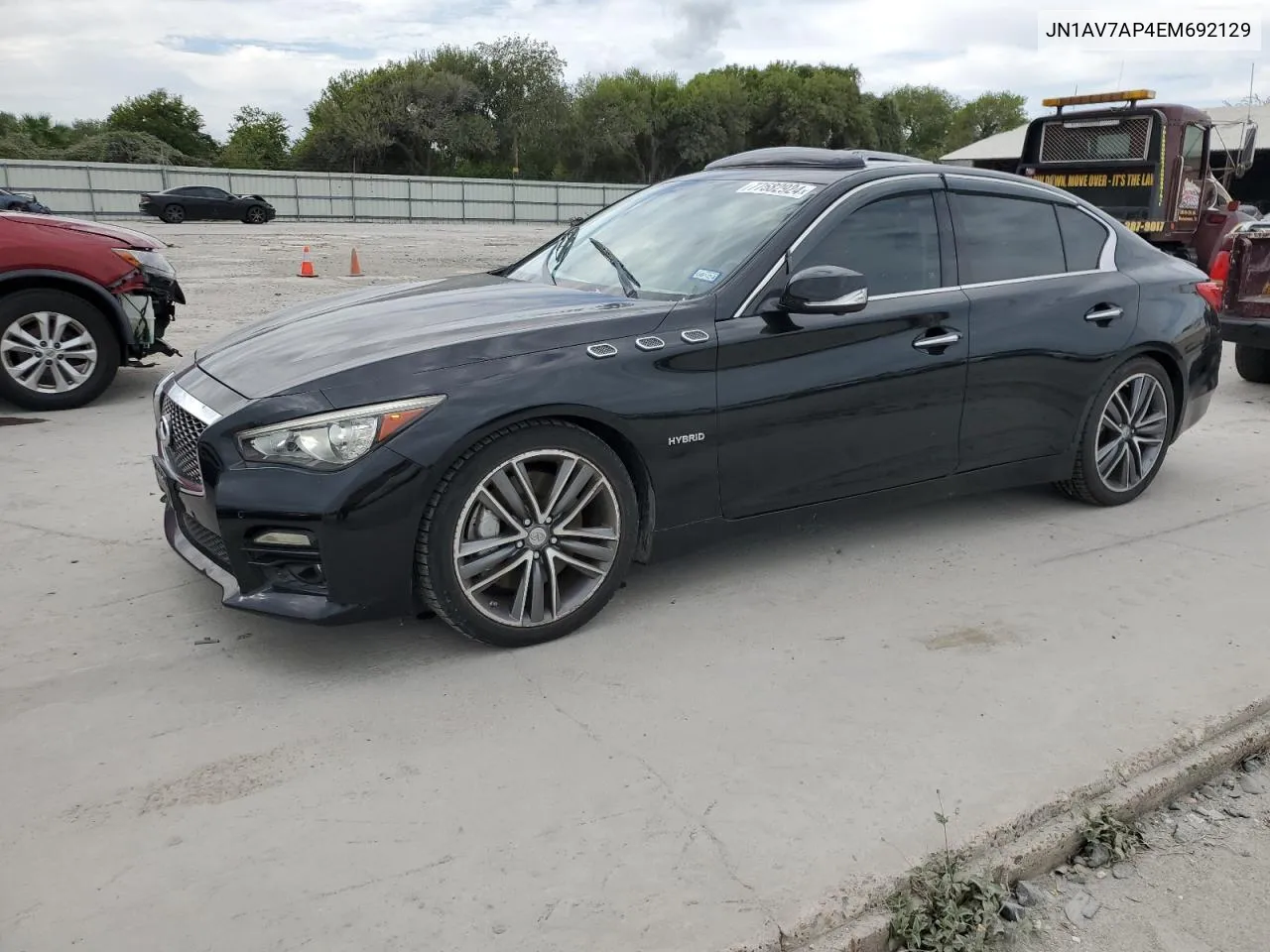 2014 Infiniti Q50 Hybrid Premium VIN: JN1AV7AP4EM692129 Lot: 77582924