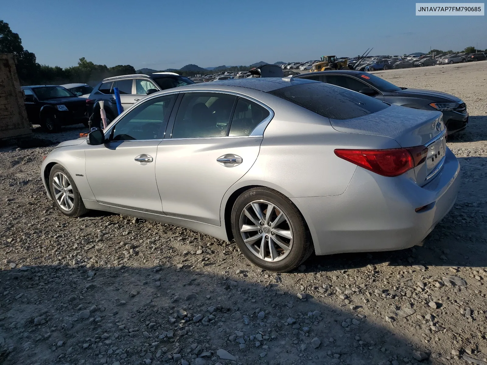 2015 Infiniti Q50 Hybrid Premium VIN: JN1AV7AP7FM790685 Lot: 67349544