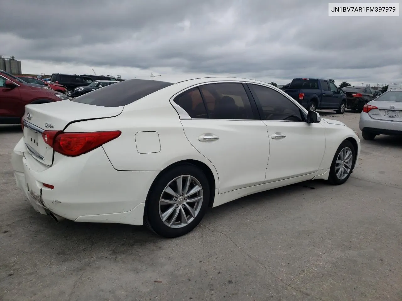 2015 Infiniti Q50 Base VIN: JN1BV7AR1FM397979 Lot: 70612934