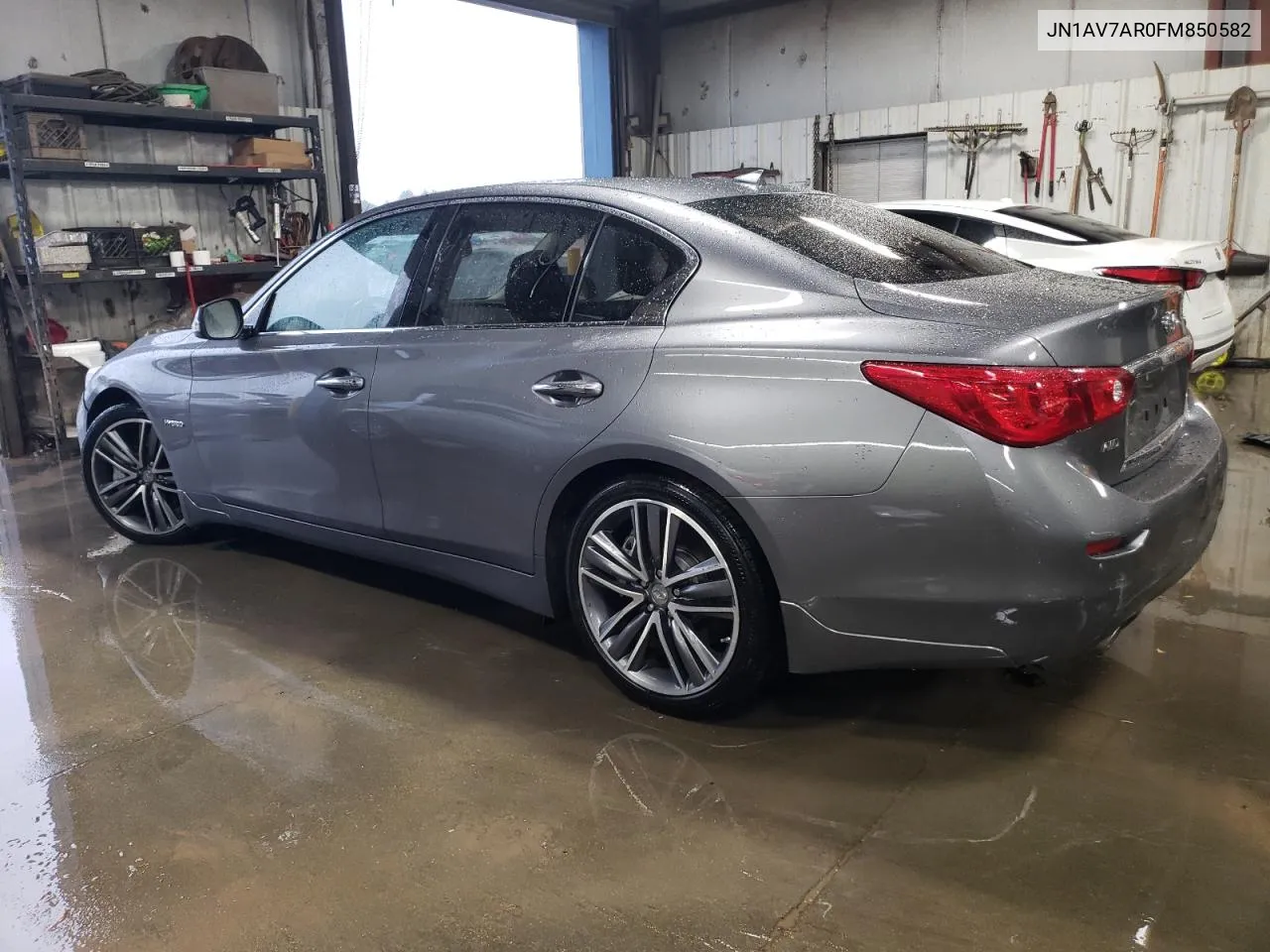 2015 Infiniti Q50 Hybrid Premium VIN: JN1AV7AR0FM850582 Lot: 79017514