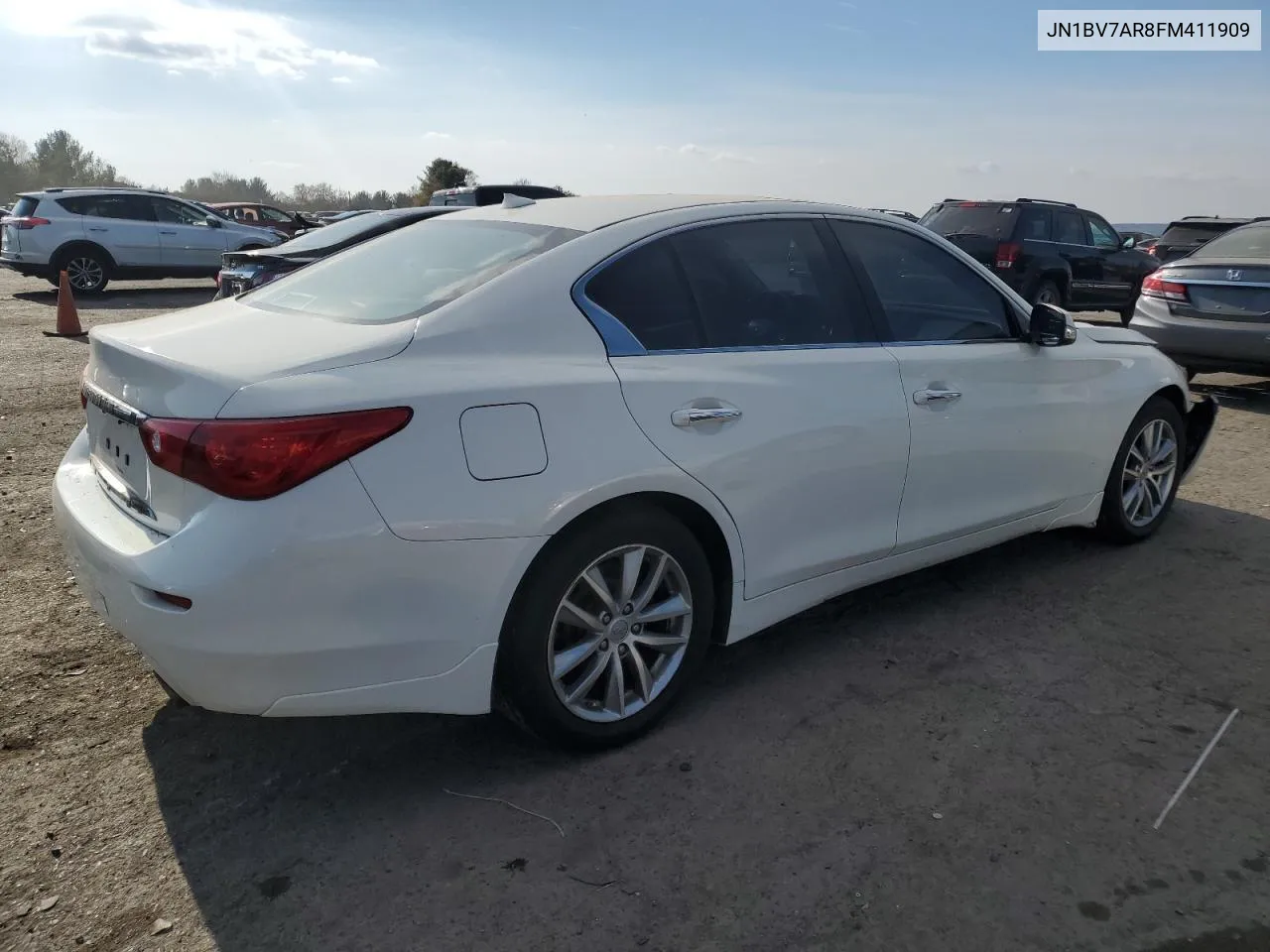 2015 Infiniti Q50 Base VIN: JN1BV7AR8FM411909 Lot: 81274244