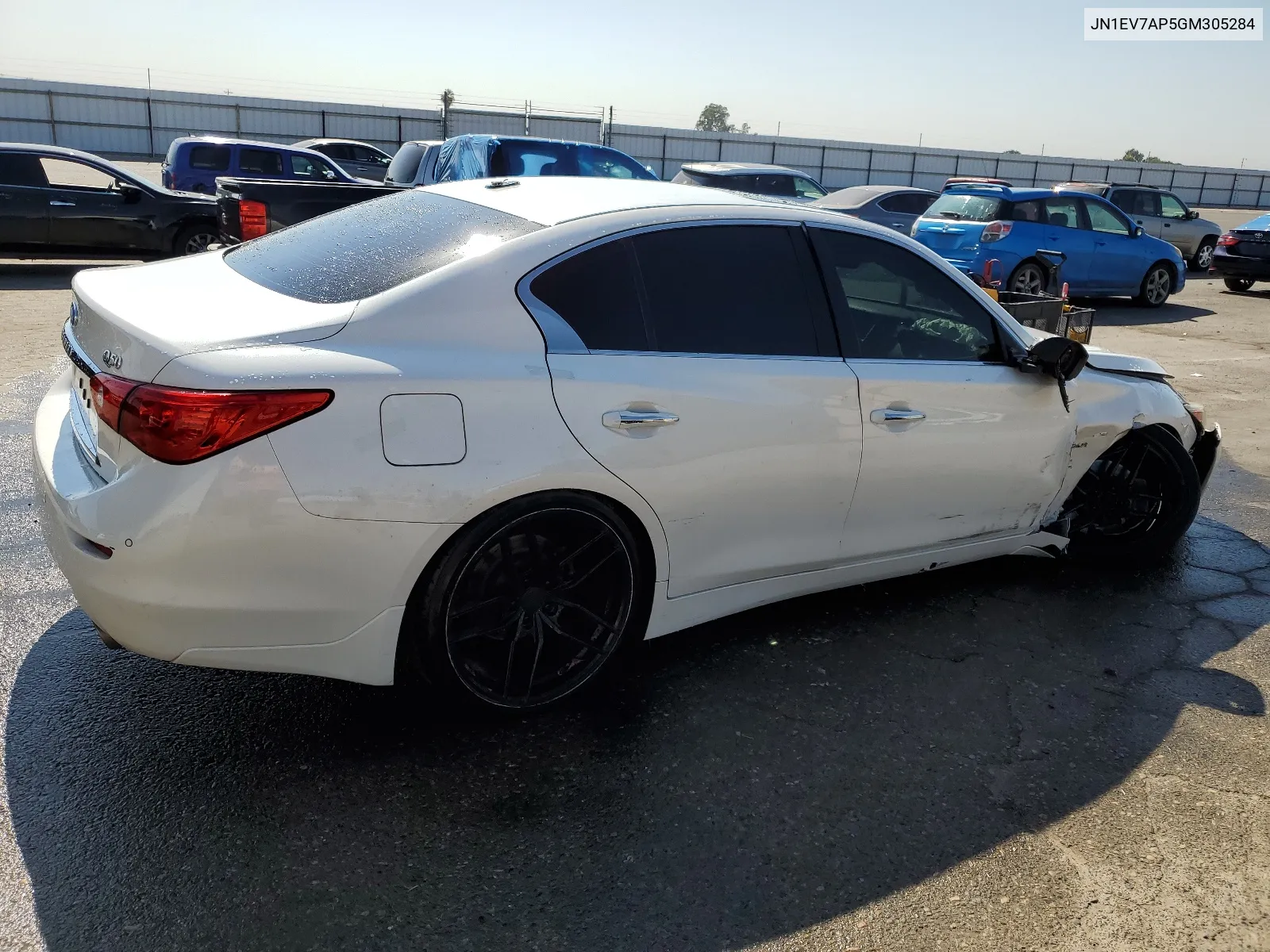 JN1EV7AP5GM305284 2016 Infiniti Q50 Premium