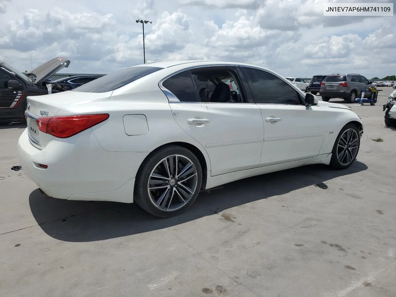 JN1EV7AP6HM741109 2017 Infiniti Q50 Premium